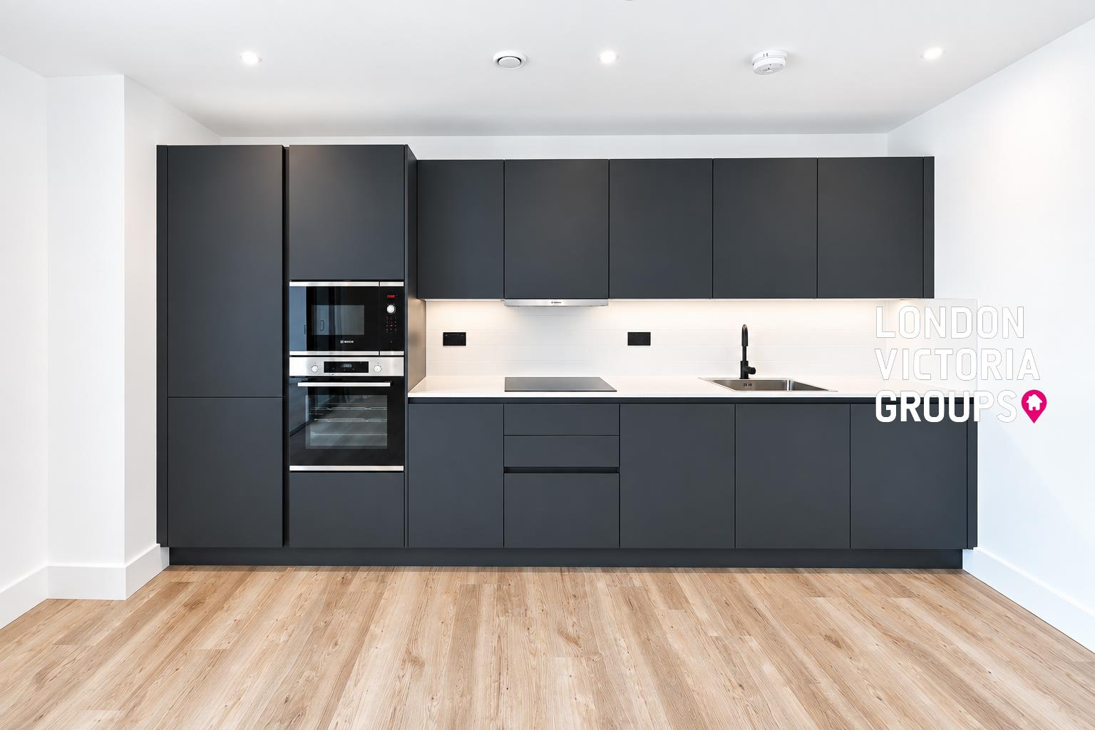 2 bed property in Pearson Building, 8 Station Road, Croydon, London